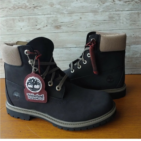 TIMBERLAND WOMEN'S PREMIUM 6-INCH WP BOOTS. BLACK NUBUCK - Picture 5 of 6